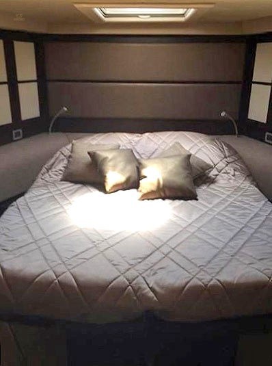 Thumbnail von Azimut 62 S