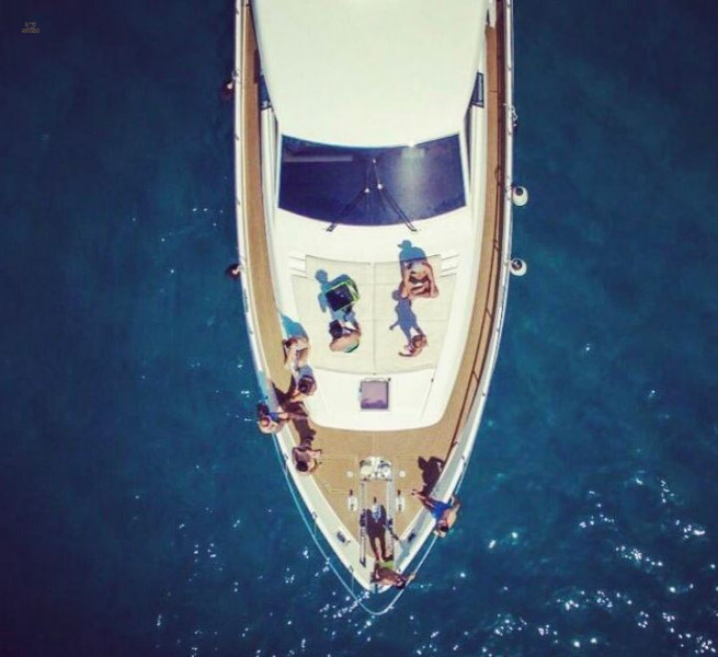 Thumbnail von Ferretti 72 Fly