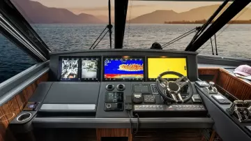 Thumbnail von Riviera 64 Sports Motor Yacht