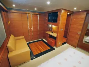 Thumbnail von Avangard 42M