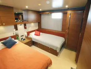 Thumbnail von Avangard 42M