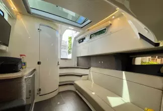 Thumbnail von Boston Whaler 420 Outrage