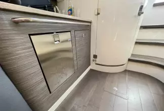 Thumbnail von Boston Whaler 420 Outrage