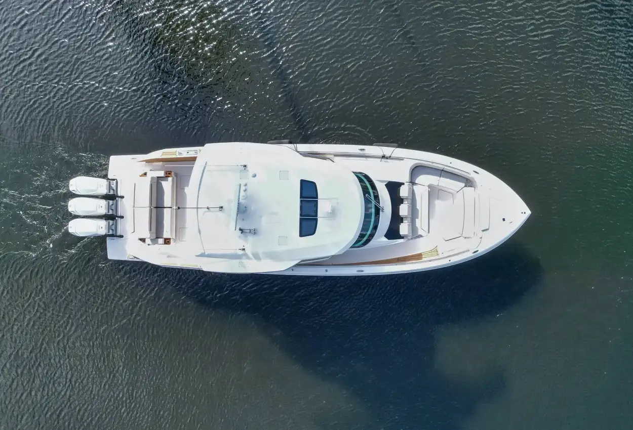 Thumbnail von Tiara Yachts 48LS
