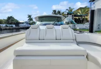 Thumbnail von Tiara Yachts 48LS