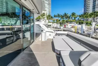 Thumbnail von Cruisers Yachts 50 Cantius