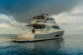 Thumbnail von Riviera 68 Sports Motor Yacht Fat Boy