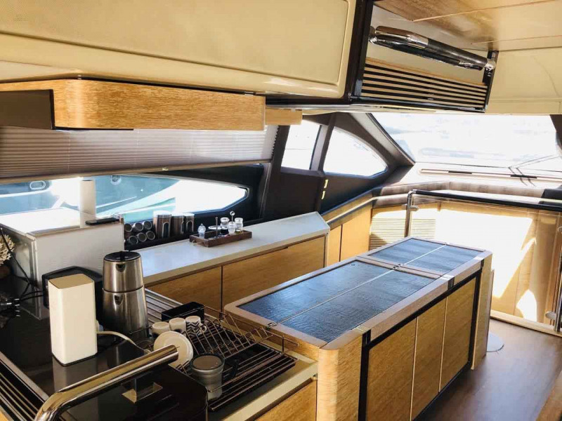 Thumbnail von Azimut 64 Fly