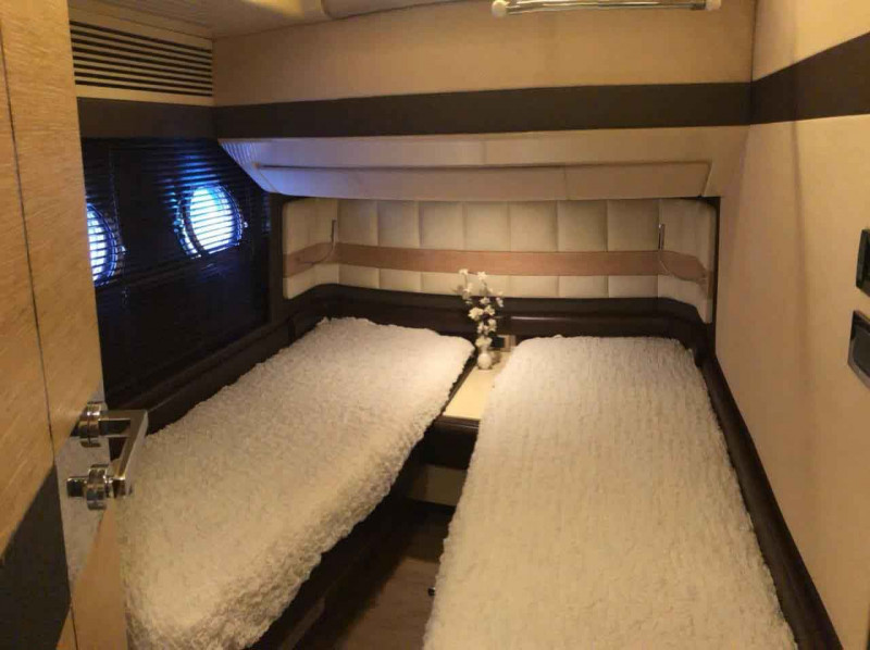 Thumbnail von Azimut 64 Fly