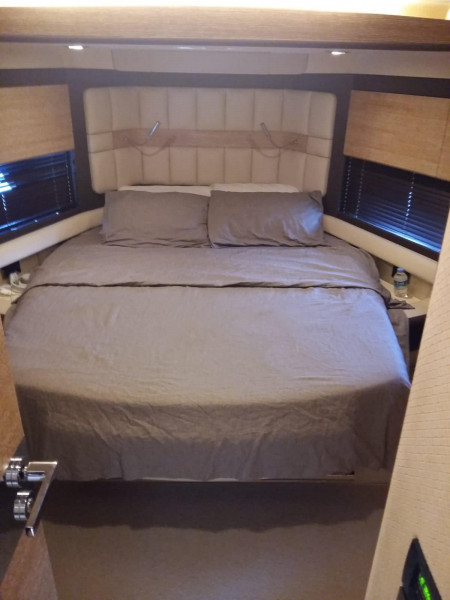 Thumbnail von Azimut 64 Fly