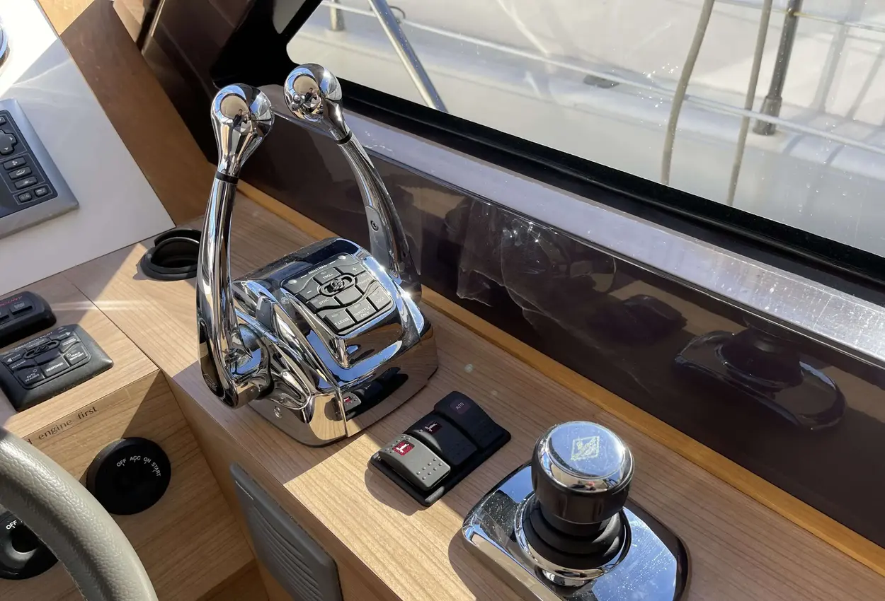 Thumbnail von Sealine F46 Danielanna