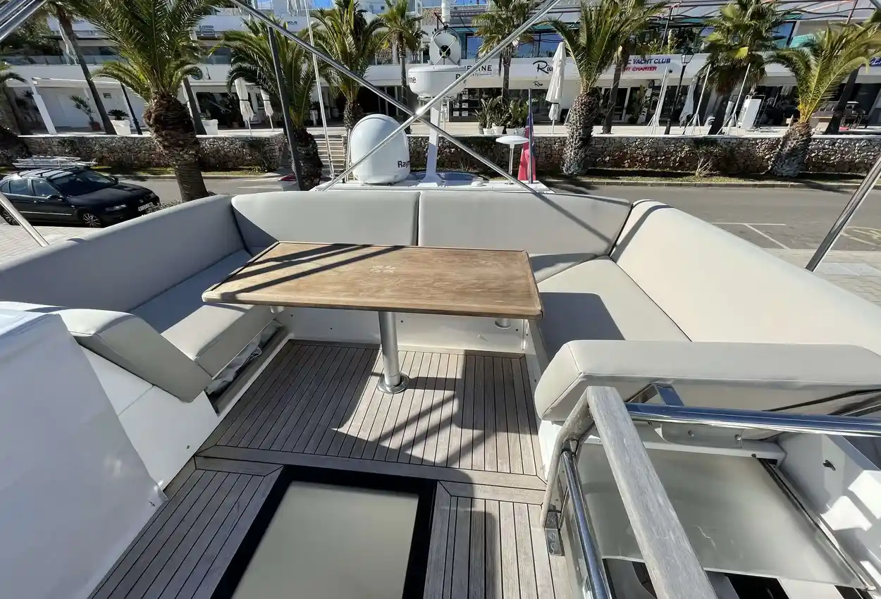 Thumbnail von Sealine F46 Danielanna