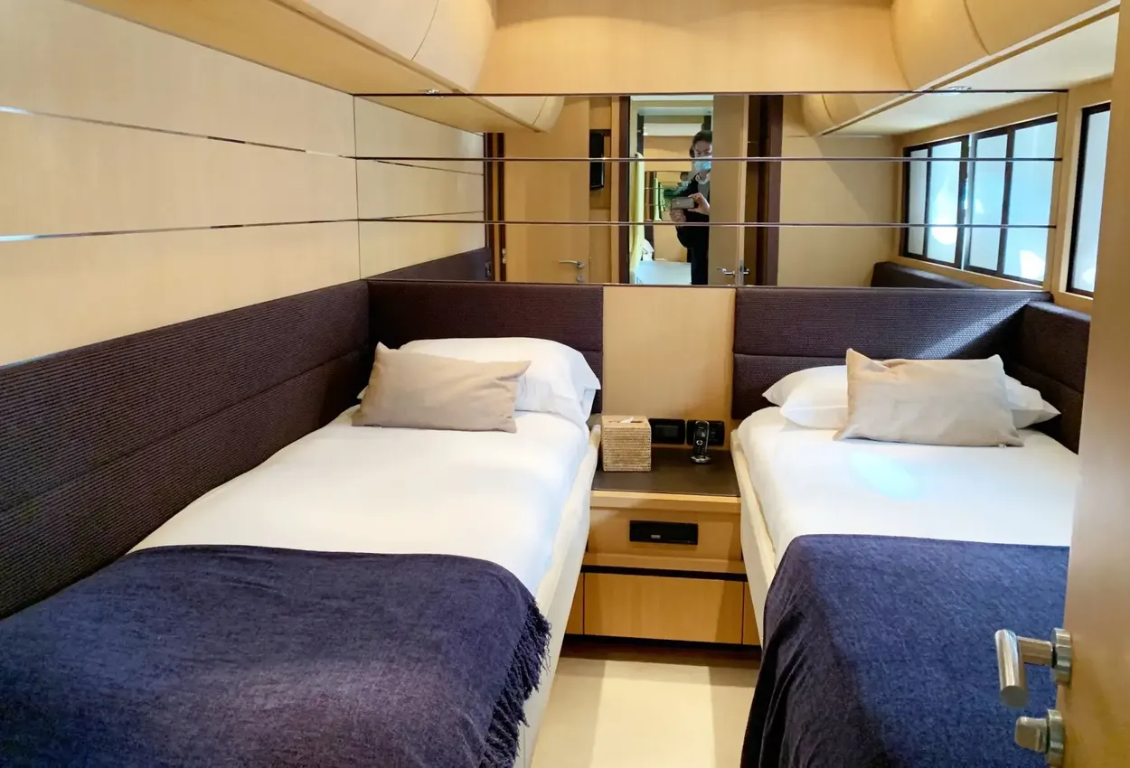 Thumbnail von Pershing 90