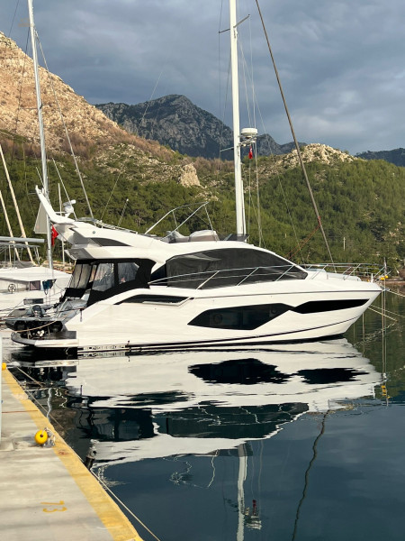 Sunseeker (UK) Sunseeker Manhattan 52 FLY