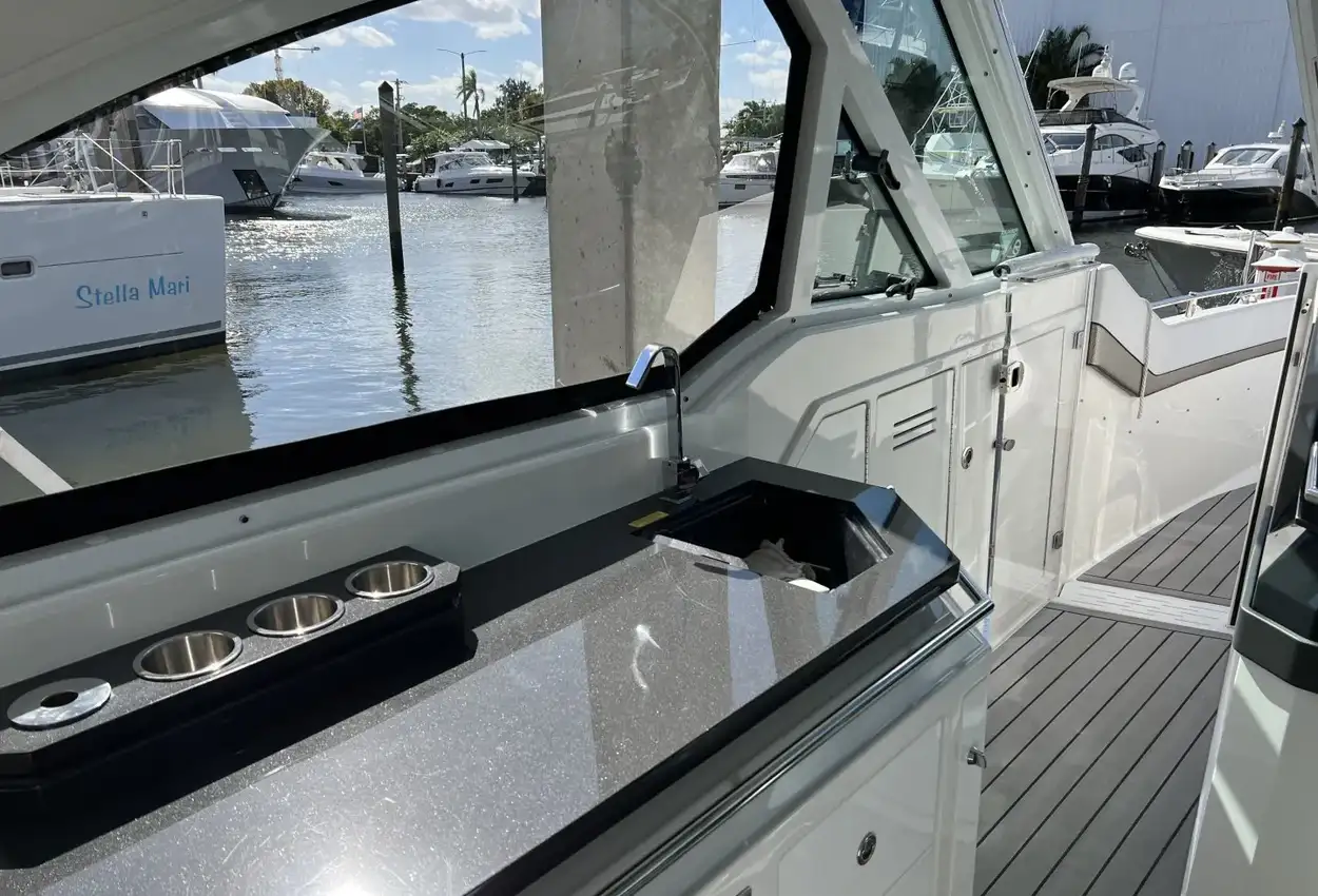 Thumbnail von Formula 380SSC