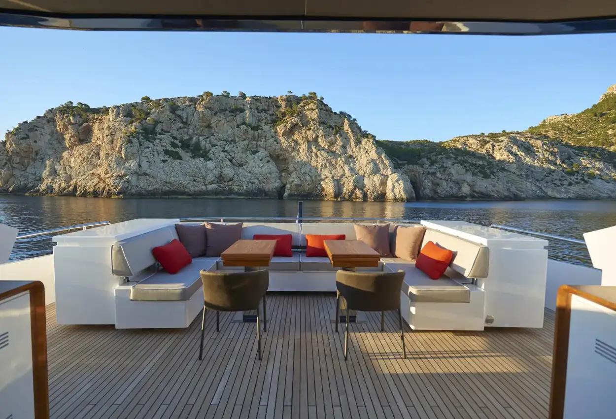 Thumbnail von Astondoa 110 Century