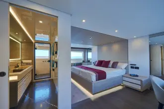 Thumbnail von Astondoa 110 Century