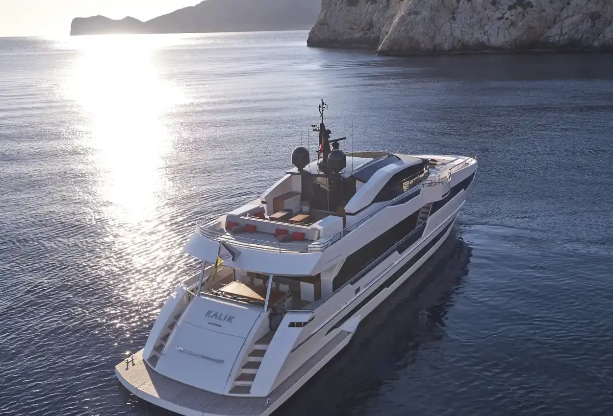 Thumbnail von Astondoa 110 Century