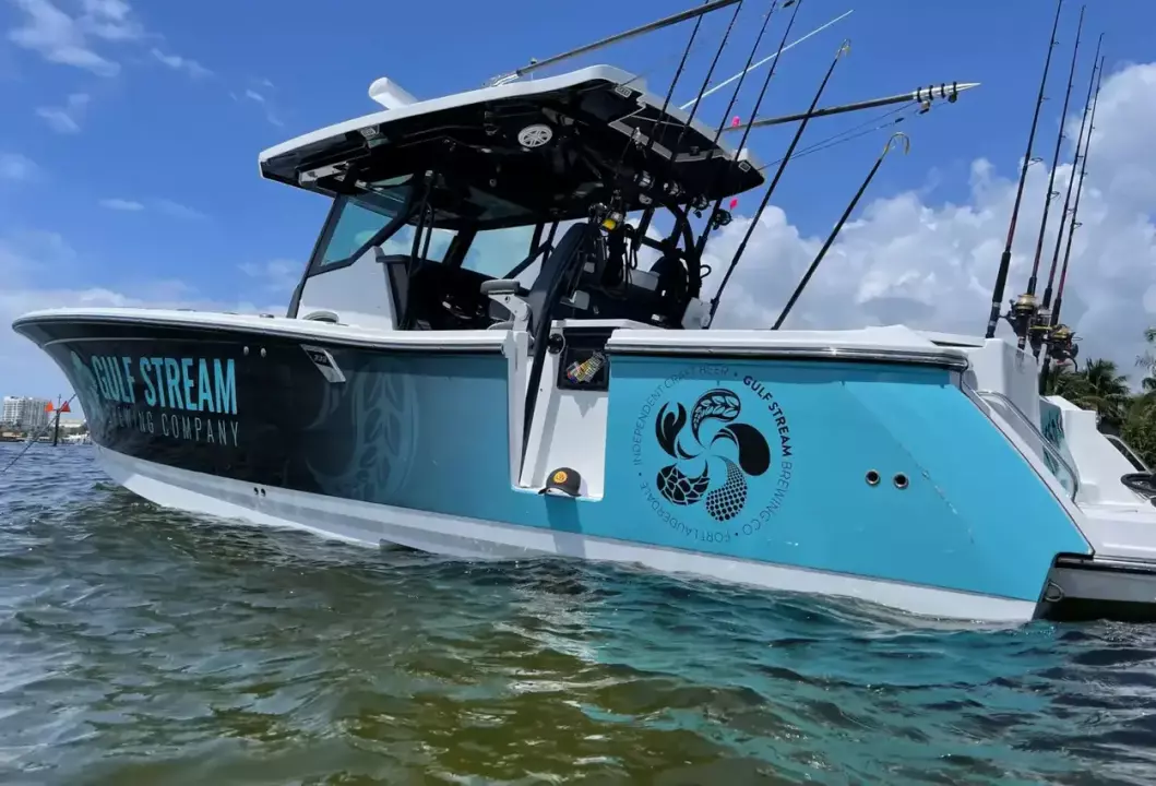 Blackfin 332 CC Floss'd at Sea