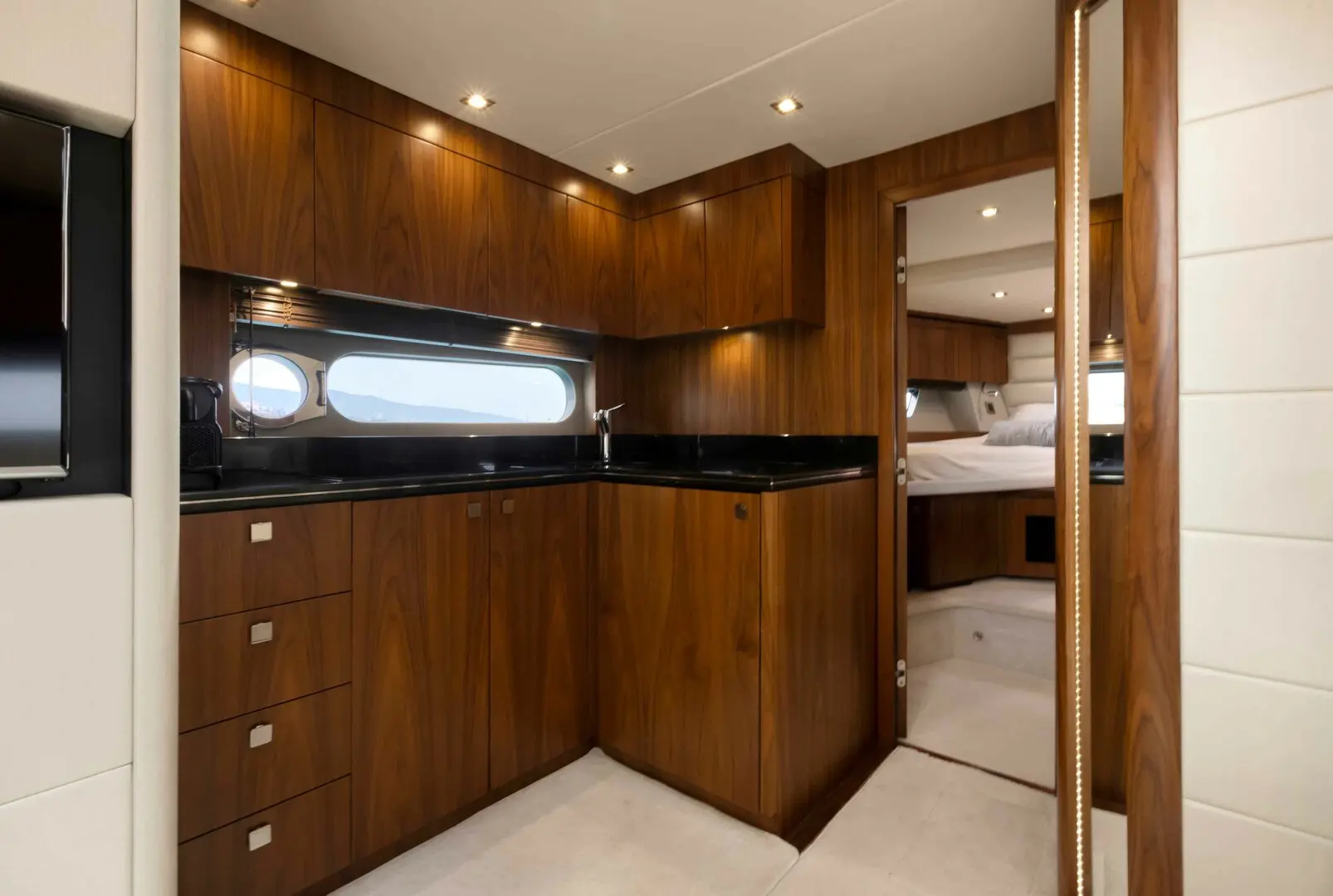 Thumbnail von Sunseeker San Remo