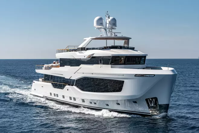 Numarine 121 NUMARINE 37XP 18