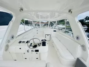 Thumbnail von Intrepid 390 Sport Yacht