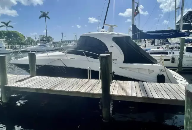 Sea Ray 40 Sundancer  Just J's