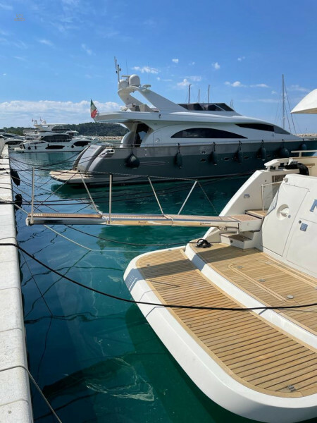 Thumbnail von Aicon Yachts Aicon 64 Fly