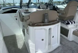 Thumbnail von Cruisers Yachts 390 Coupe