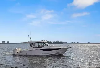 Boston Whaler 405 Conquest Lobo Del Mar II