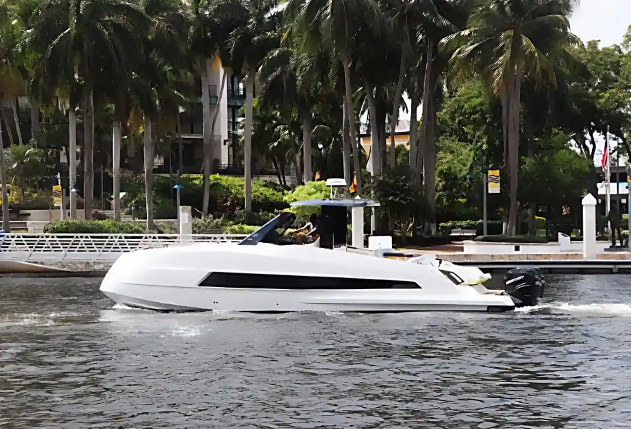 Thumbnail von Astondoa 377 Coupe Outboard