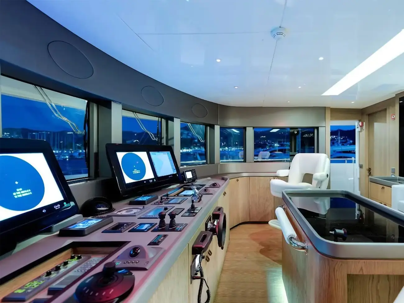 Thumbnail von Cmb Yachts 47 M