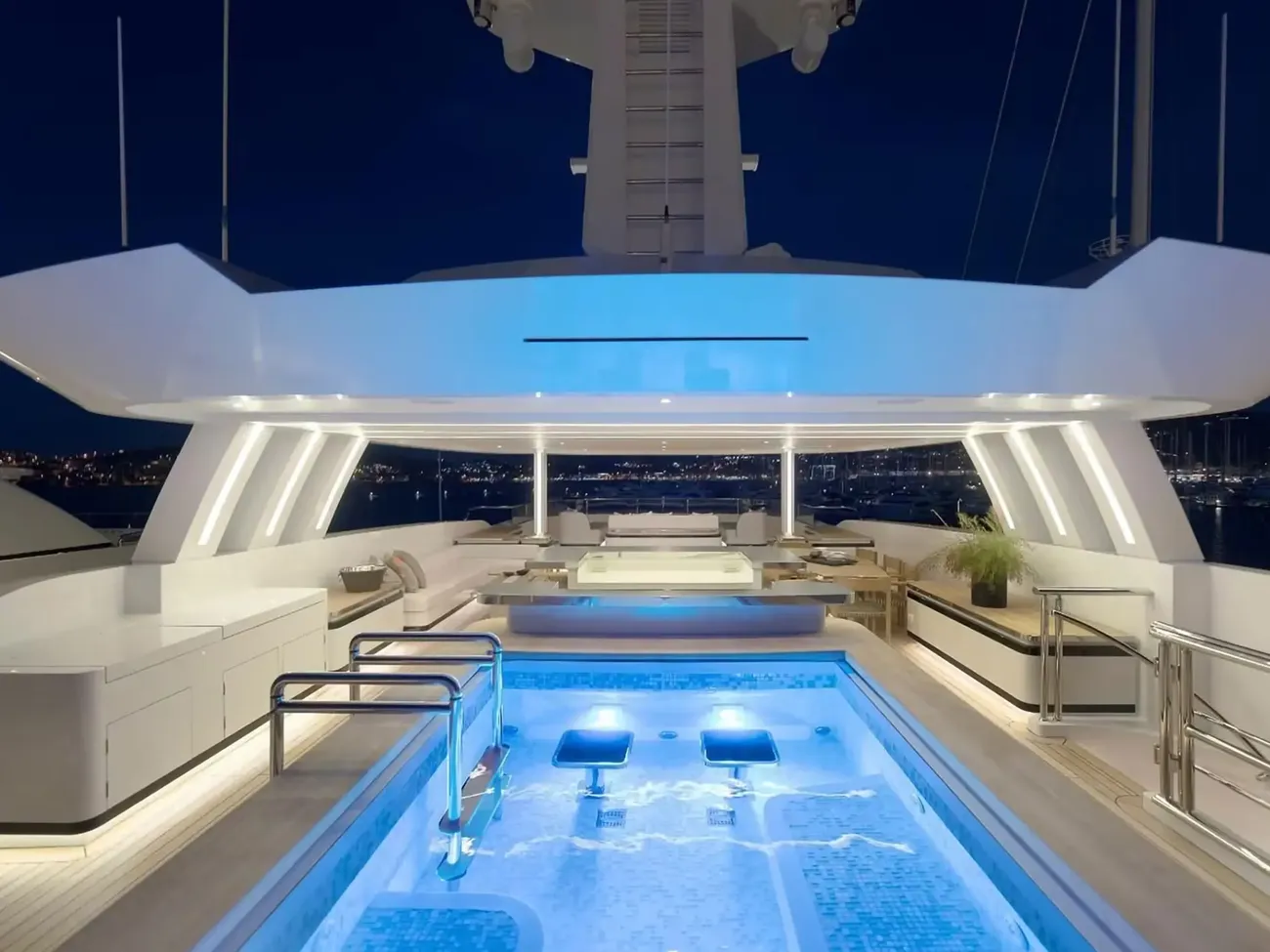 Thumbnail von Cmb Yachts 47 M