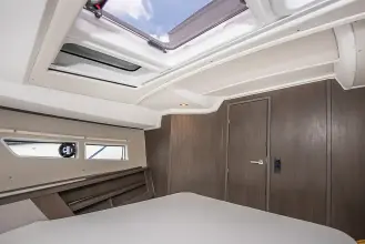 Thumbnail von Sealine C335 Available Now