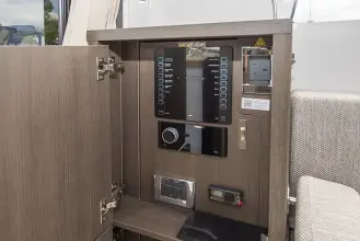 Thumbnail von Sealine C335 Available Now