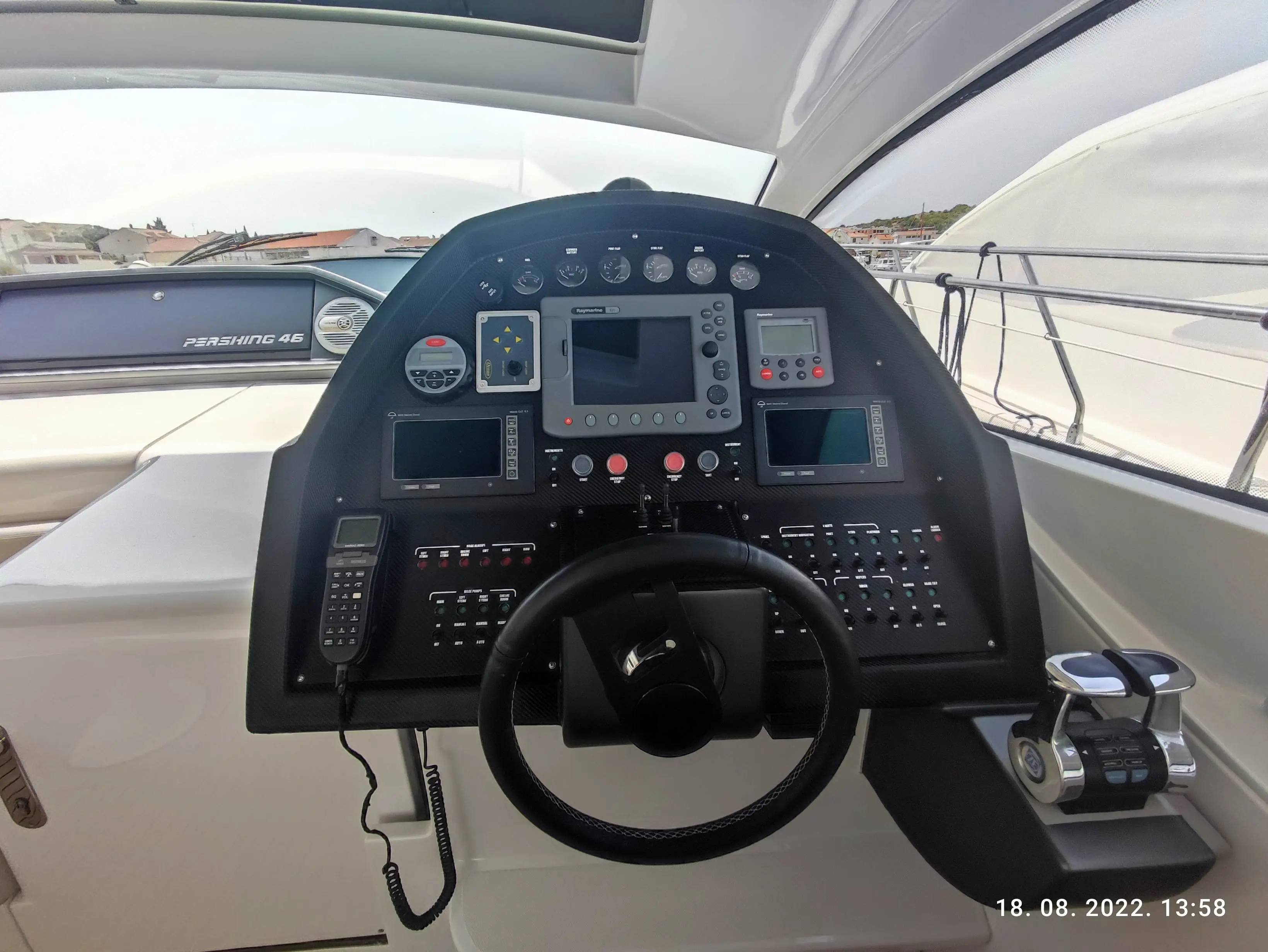 Thumbnail von Pershing 46