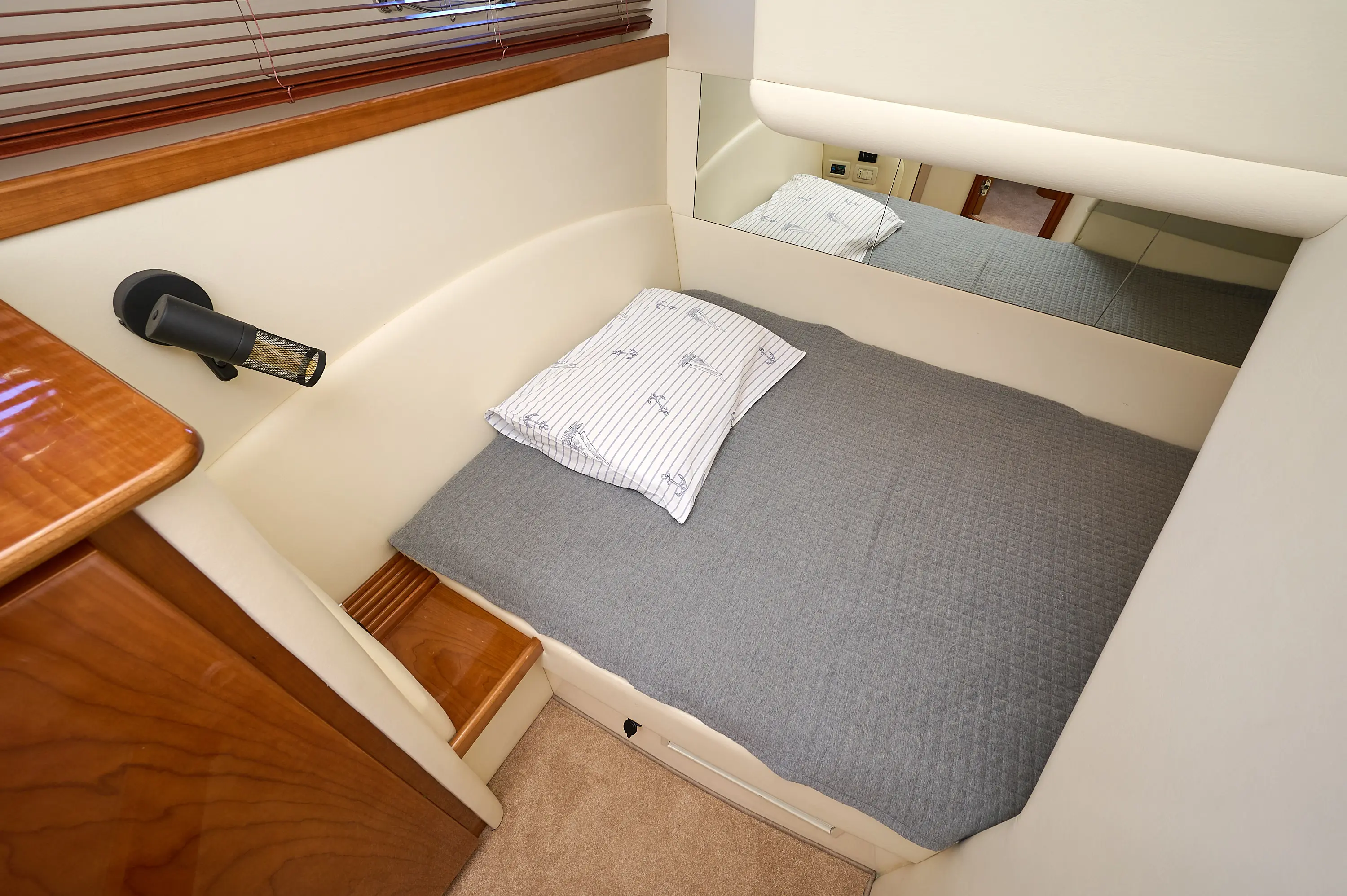 Thumbnail von Pershing 50