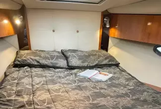 Thumbnail von Cruisers Yachts 330 Express