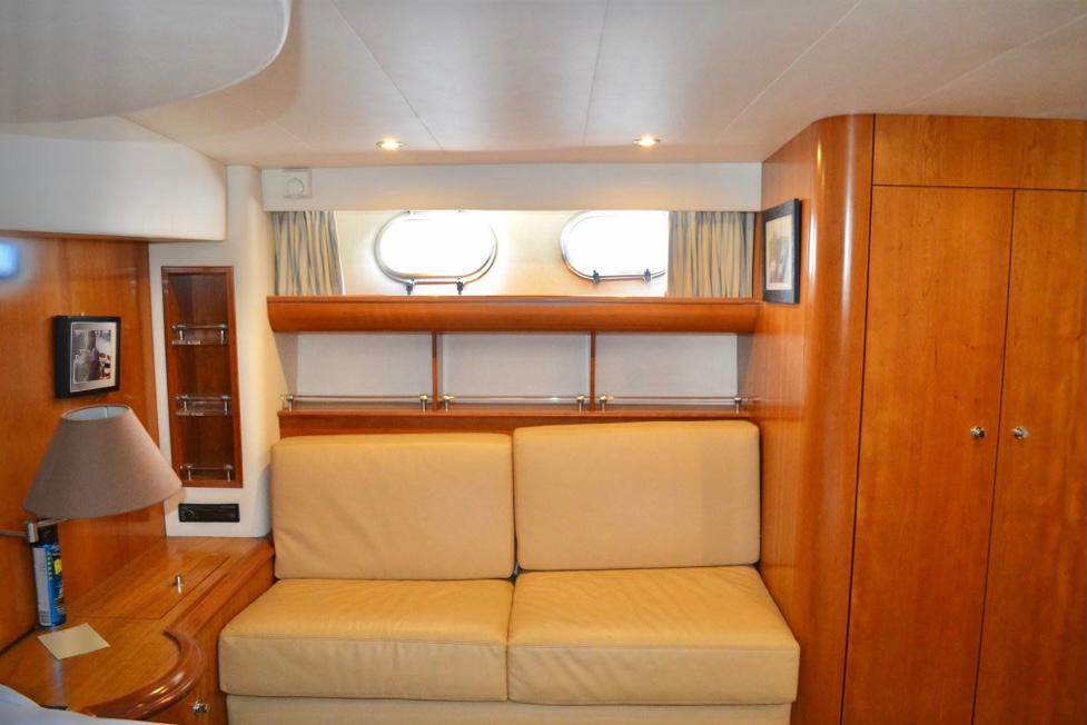 Thumbnail von Guy Couach 185