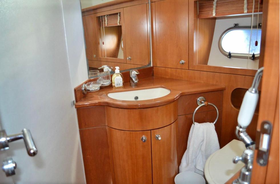 Thumbnail von Guy Couach 185