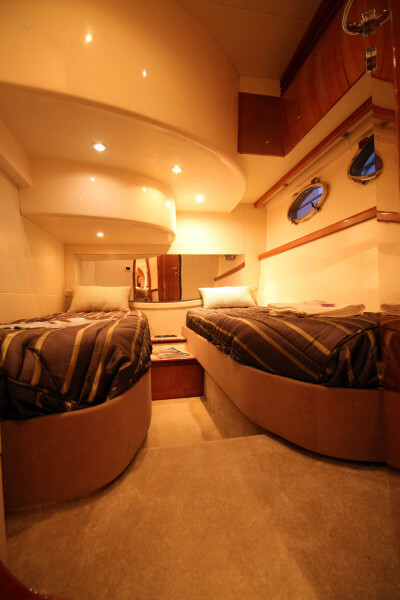 Thumbnail von Pershing 43 HT