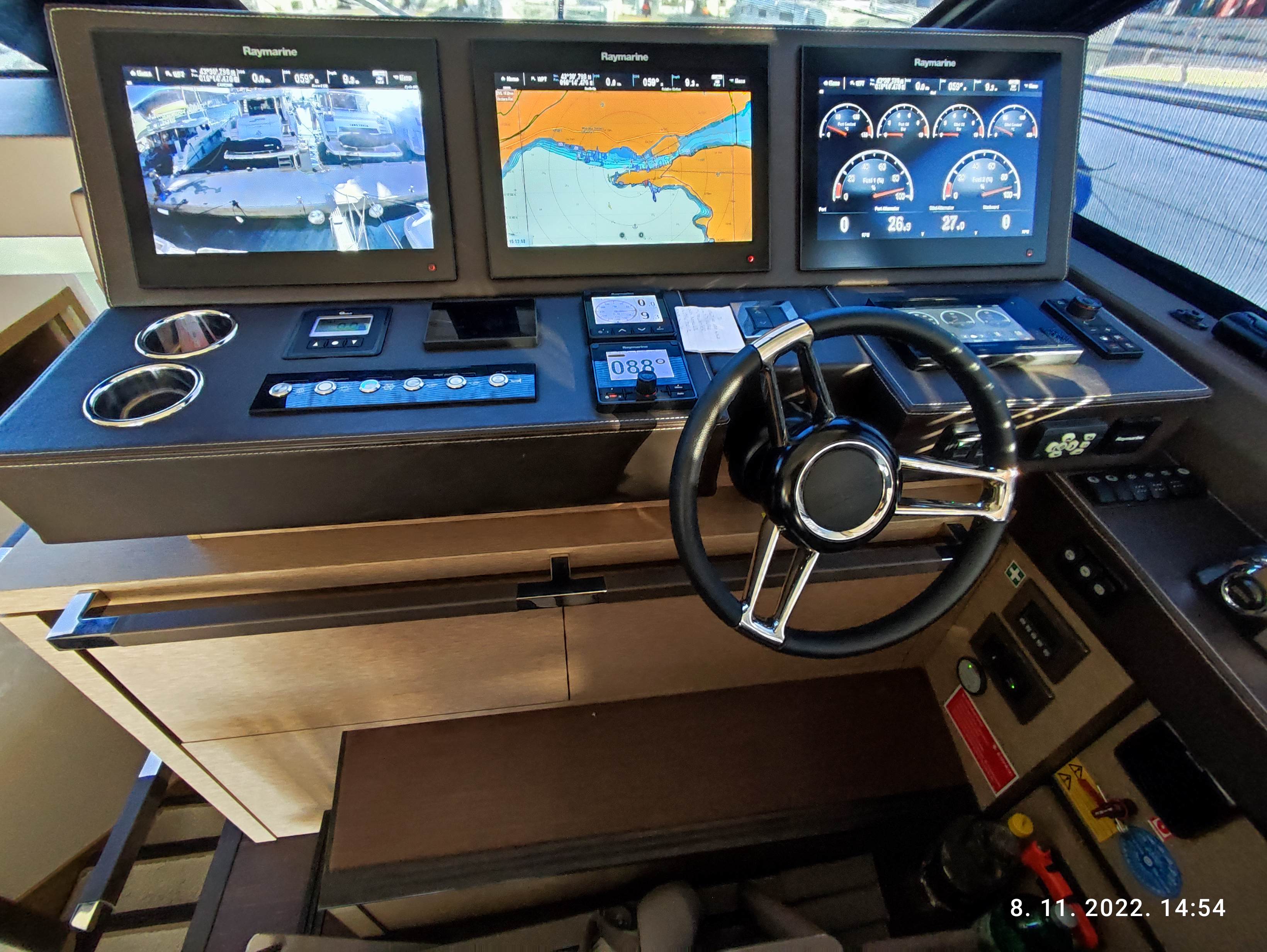 Thumbnail von Jeanneau Prestige 630