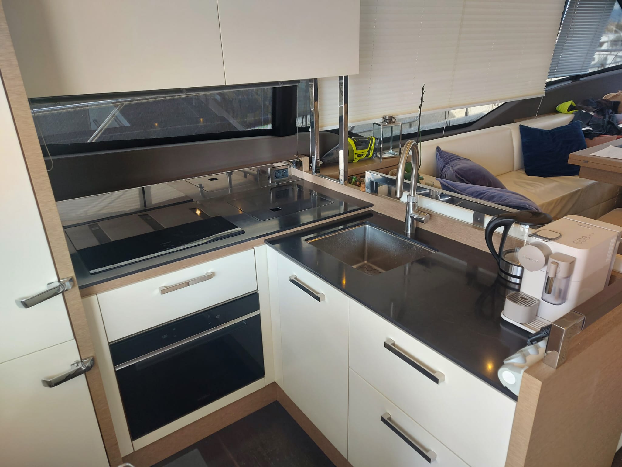 Thumbnail von Jeanneau Prestige 630