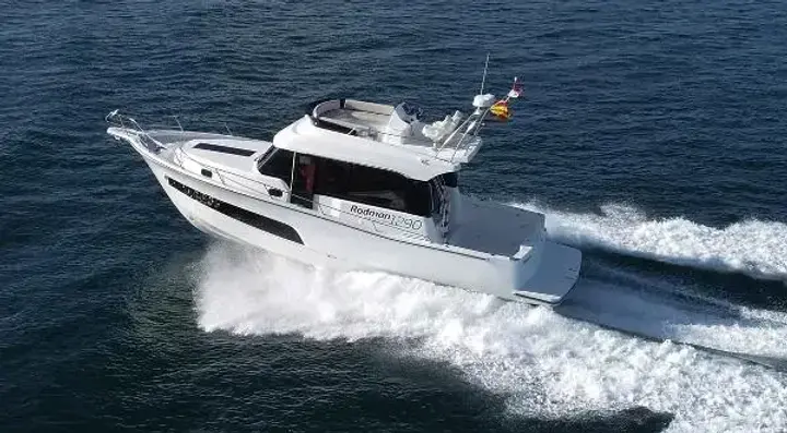 Rodman 1290 Evolution Flybridge