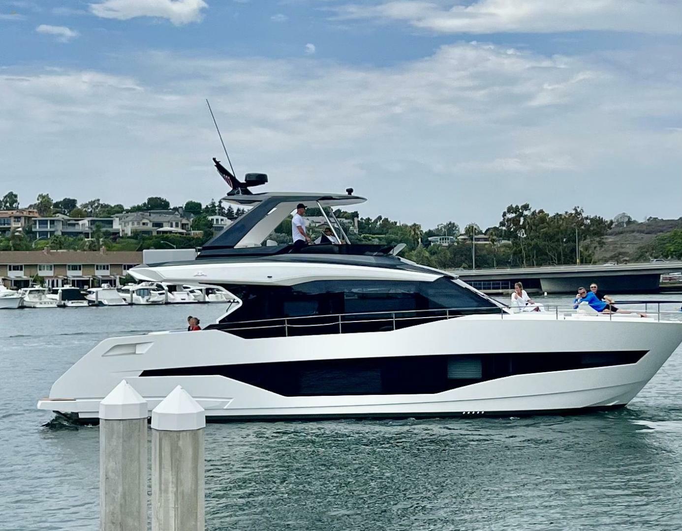 Astondoa As5 Christa Lee