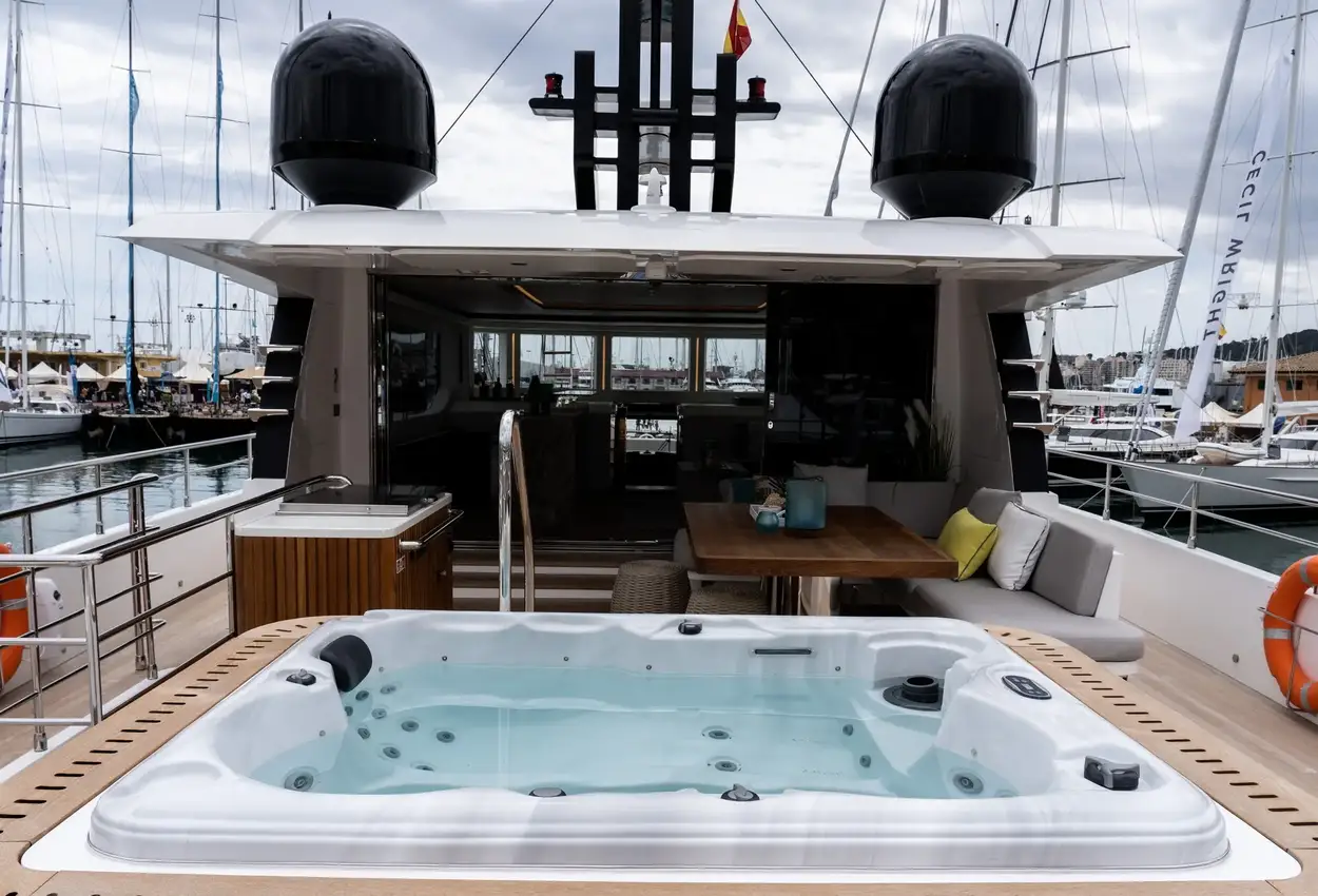 Thumbnail von Majesty 100