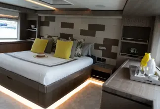 Thumbnail von Majesty 100