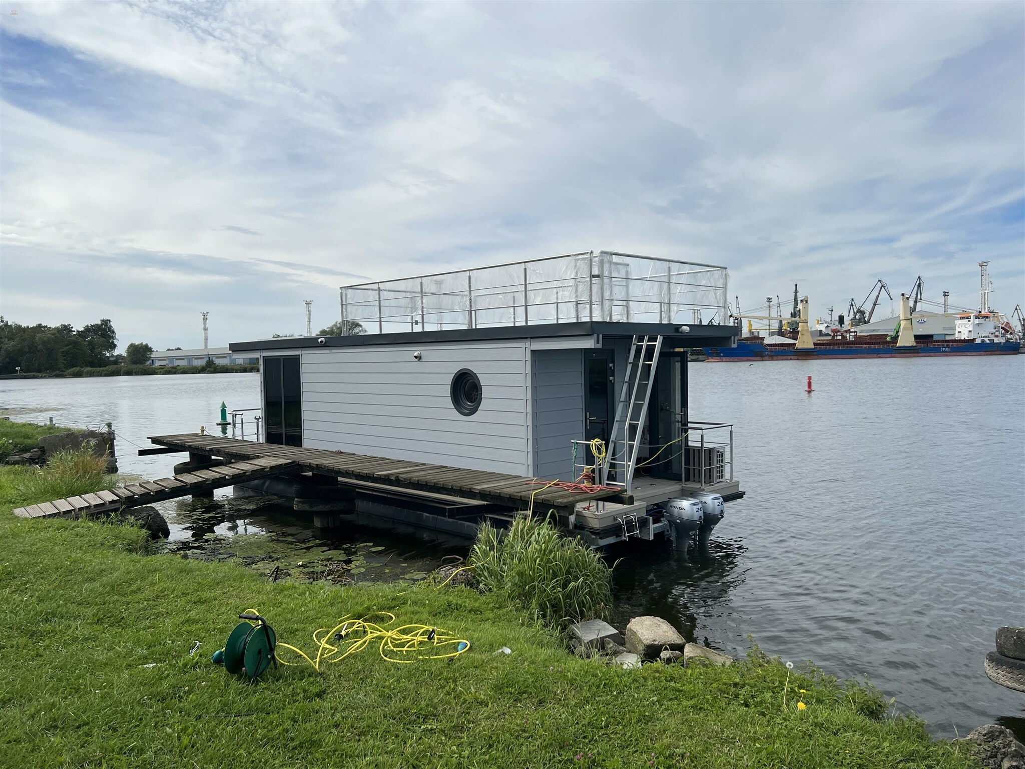 Thumbnail von Aqua-House Hausboot Harmonia 340L