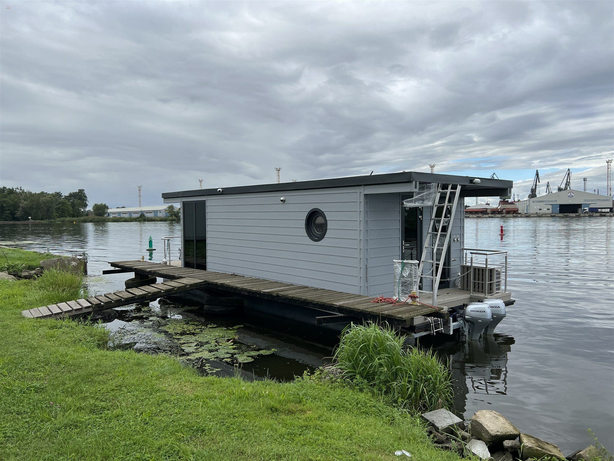 Thumbnail von Aqua-House Hausboot Harmonia 340L