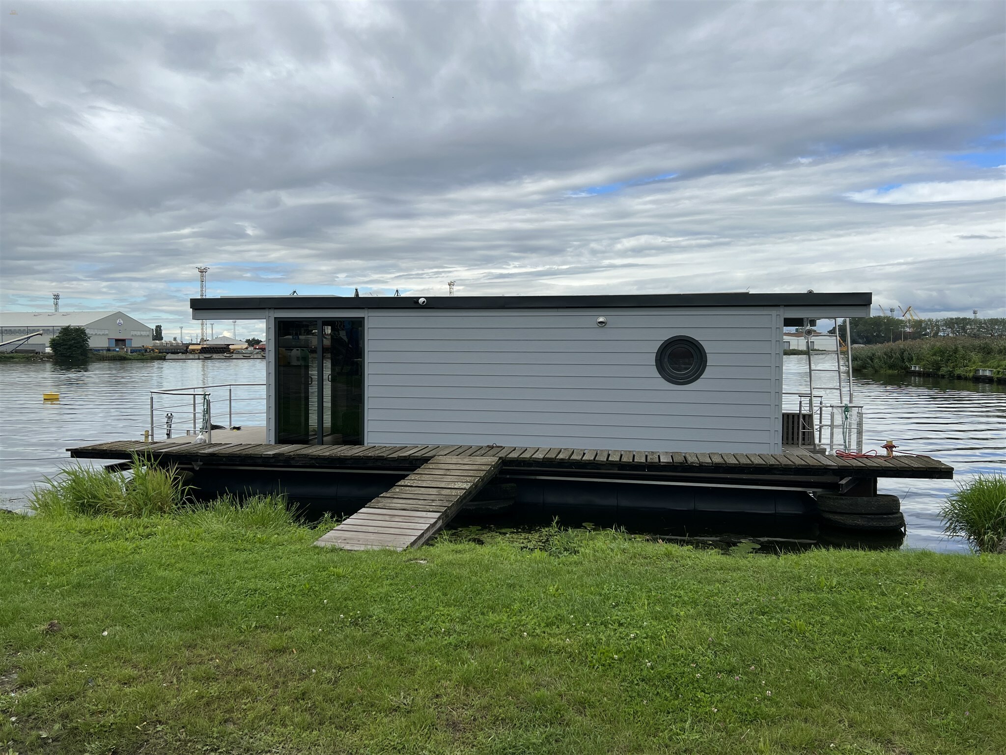 Thumbnail von Aqua-House Hausboot Harmonia 340L